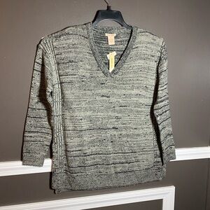 Women's Tunic Acrylic V-Neck Dropped ShoulderSweater in Black and Gray NWT